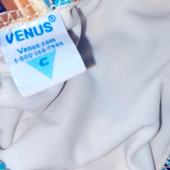 Venus 70’s style string bikini size small - Picture 4 of 5